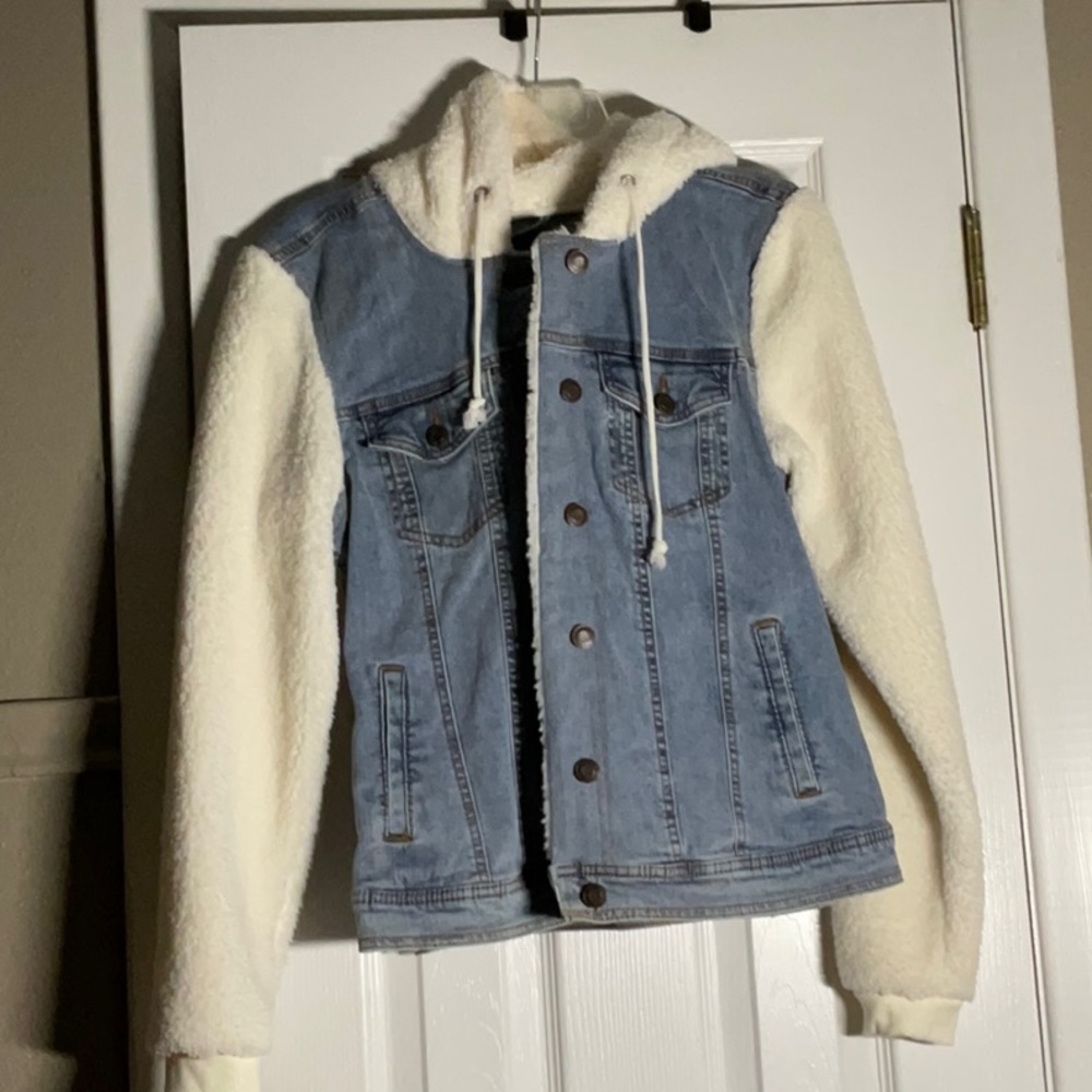 Denim jacket with fluffy sleeves and hood